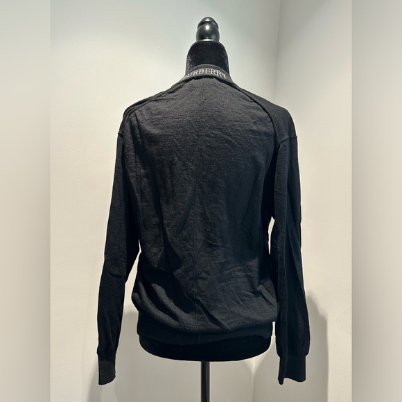 Authentic Burberry Cardigan - Picture 2 of 4